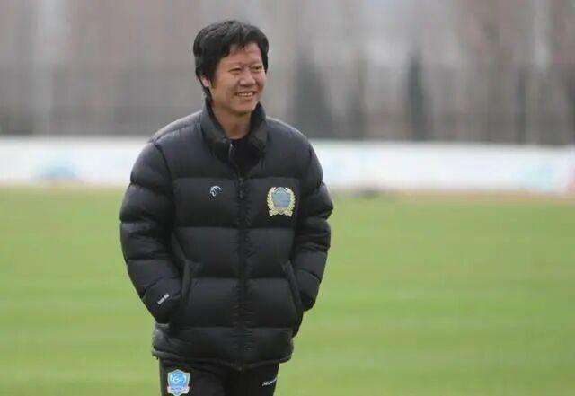 百家乐游戏-他是老辽足阵中“奔跑的羚羊”,为了家乡球队毅然复出,柳忠长